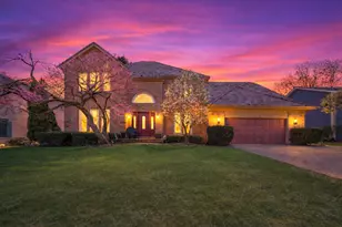 1113 Loyola Dr, Libertyville, IL 60048 - Photo 1
