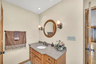 1113 Loyola Dr, Libertyville, IL 60048 - Photo 27