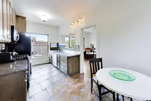 5400 S Dorchester Ave, Chicago, IL 60615 - Photo 19