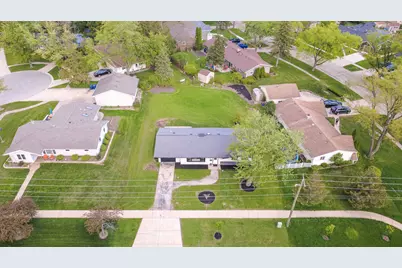 135 S Walnut Lane, Schaumburg, IL 60193 - Photo 43
