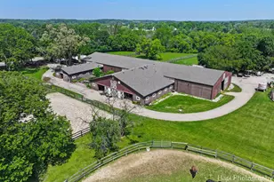 23 W County Line Rd, Barrington Hills, IL 60010 - Photo 9