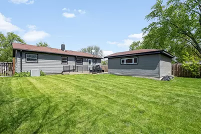 407 Bonniebrook Avenue, Mundelein, IL 60060 - Photo 25