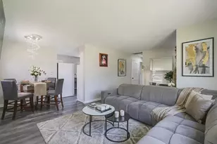 407 Bonniebrook Ave, Mundelein, IL 60060 - Photo 9