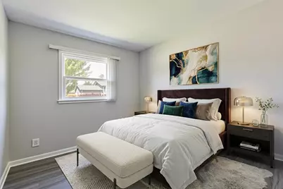 407 Bonniebrook Avenue, Mundelein, IL 60060 - Photo 17