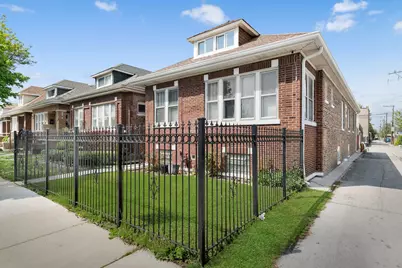 5914 S Washtenaw Avenue, Chicago, IL 60629 - Photo 1