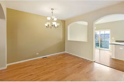 422 Grosvenor Lane, Aurora, IL 60504 - Photo 5