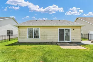 706 Corey Ln, Champaign, IL 61822 - Photo 25
