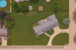 301 Scott Dr, Dwight, IL 60420 - Photo 5