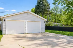 2006 E 7th St, Sterling, IL 61081 - Photo 5