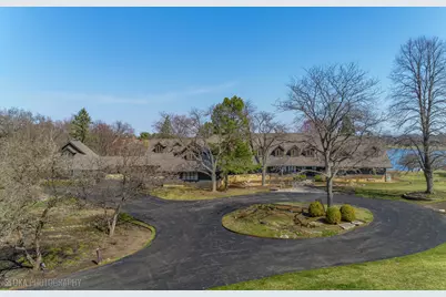 82 Hawley Woods Road, Barrington Hills, IL 60010 - Photo 1