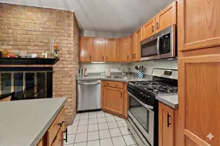 801 W Oakdale Ave, Chicago, IL 60657 - Photo 9
