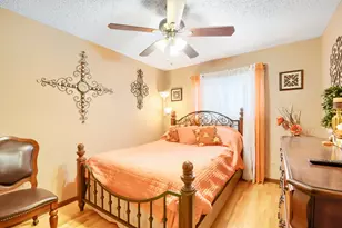 22417 Riverside Dr, Richton Park, IL 60471 - Photo 19