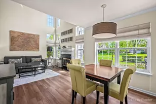 2941 Clematis Dr, Schaumburg, IL 60193 - Photo 9