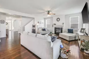 32 Catamaran Cir, Pingree Grove, IL 60140 - Photo 9