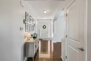 32 Catamaran Cir, Pingree Grove, IL 60140 - Photo 5