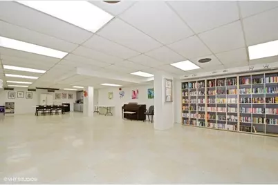 7033 N Kedzie Avenue #1615, Chicago, IL 60645 - Photo 13