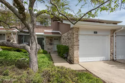 1185 Leicester Court, Wheaton, IL 60189 - Photo 1