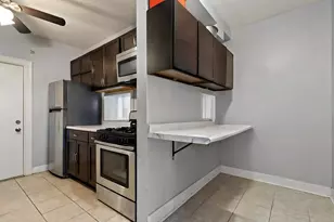 6756 S Oglesby Ave, Chicago, IL 60649 - Photo 17