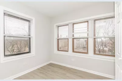 2716 W Rosemont Avenue #1, Chicago, IL 60659 - Photo 9