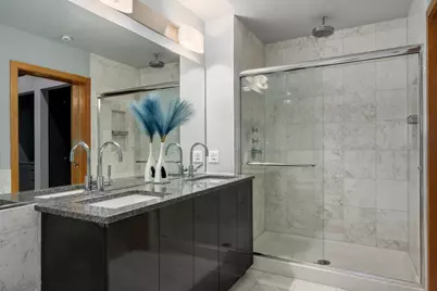 333 W Hubbard Street #713, Chicago, IL 60654 - Photo 17