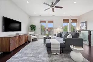 1257 W Addison St, Chicago, IL 60613 - Photo 5
