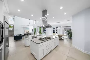 2614 Castilla Isle, Fort Lauderdale, FL 33301 - Photo 21