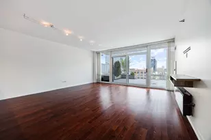 757 N Orleans St, Chicago, IL 60654 - Photo 5