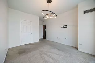 757 N Orleans St, Chicago, IL 60654 - Photo 15