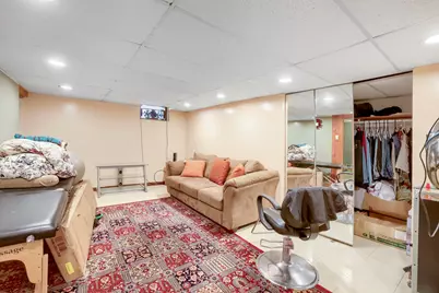 [Address not provided], Elgin, IL 60123 - Photo 19