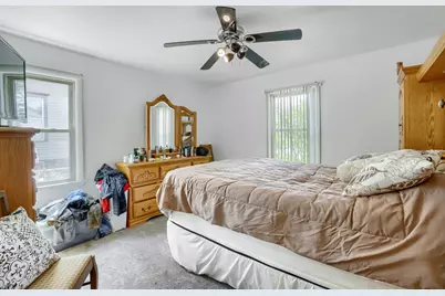 [Address not provided], Elgin, IL 60123 - Photo 15