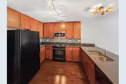 845 N Kingsbury Street #405, Chicago, IL 60610 - Photo 3