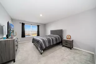 1004 Atterberg Rd, South Elgin, IL 60177 - Photo 11