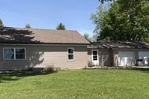 207 Jeffrey Ave, Rochelle, IL 61068 - Photo 1