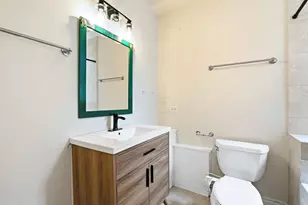 1443 W Victoria St, Chicago, IL 60660 - Photo 17