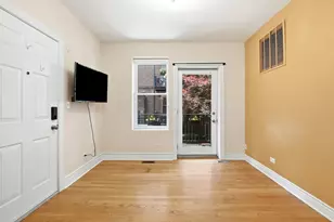 1443 W Victoria St, Chicago, IL 60660 - Photo 11