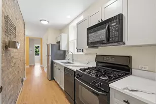 1443 W Victoria St, Chicago, IL 60660 - Photo 3