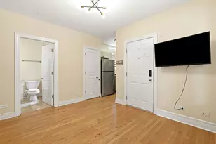 1443 W Victoria St, Chicago, IL 60660 - Photo 7