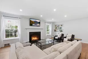 9343 Hamlin Ave, Evanston, IL 60203 - Photo 5