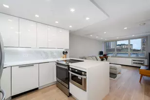 88 W Schiller St, Chicago, IL 60610 - Photo 5