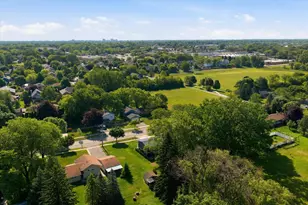 1048 Belle Plaine Ave, Gurnee, IL 60031 - Photo 39