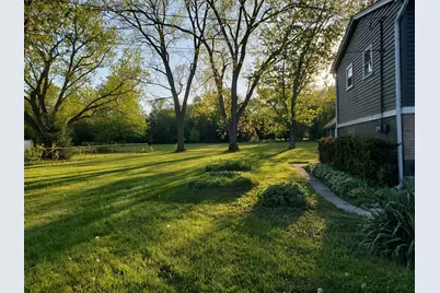 1048 Belle Plaine Avenue, Gurnee, IL 60031 - Photo 43