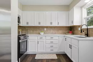 1048 Belle Plaine Ave, Gurnee, IL 60031 - Photo 23