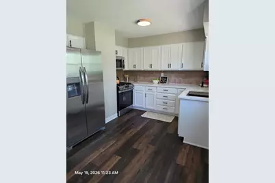 1048 Belle Plaine Avenue, Gurnee, IL 60031 - Photo 11