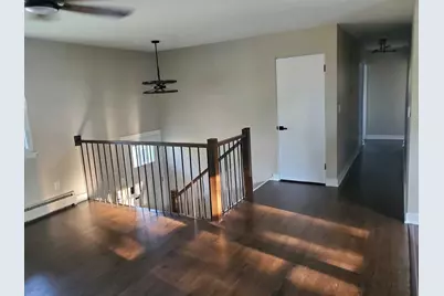 1048 Belle Plaine Avenue, Gurnee, IL 60031 - Photo 7