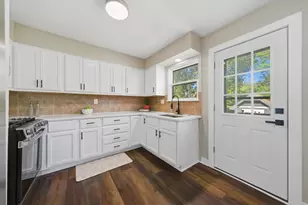 1048 Belle Plaine Ave, Gurnee, IL 60031 - Photo 19