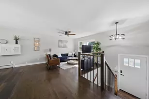 1048 Belle Plaine Ave, Gurnee, IL 60031 - Photo 9