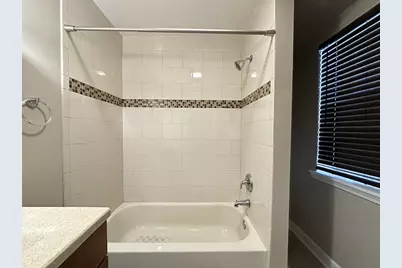 674 N Orleans Street #1, Chicago, IL 60654 - Photo 19