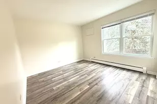 575 Berry Ave, Grayslake, IL 60030 - Photo 5