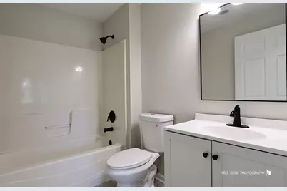 1717 Lyons Court, Waukegan, IL 60085 - Photo 15