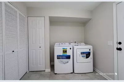 1717 Lyons Court, Waukegan, IL 60085 - Photo 9
